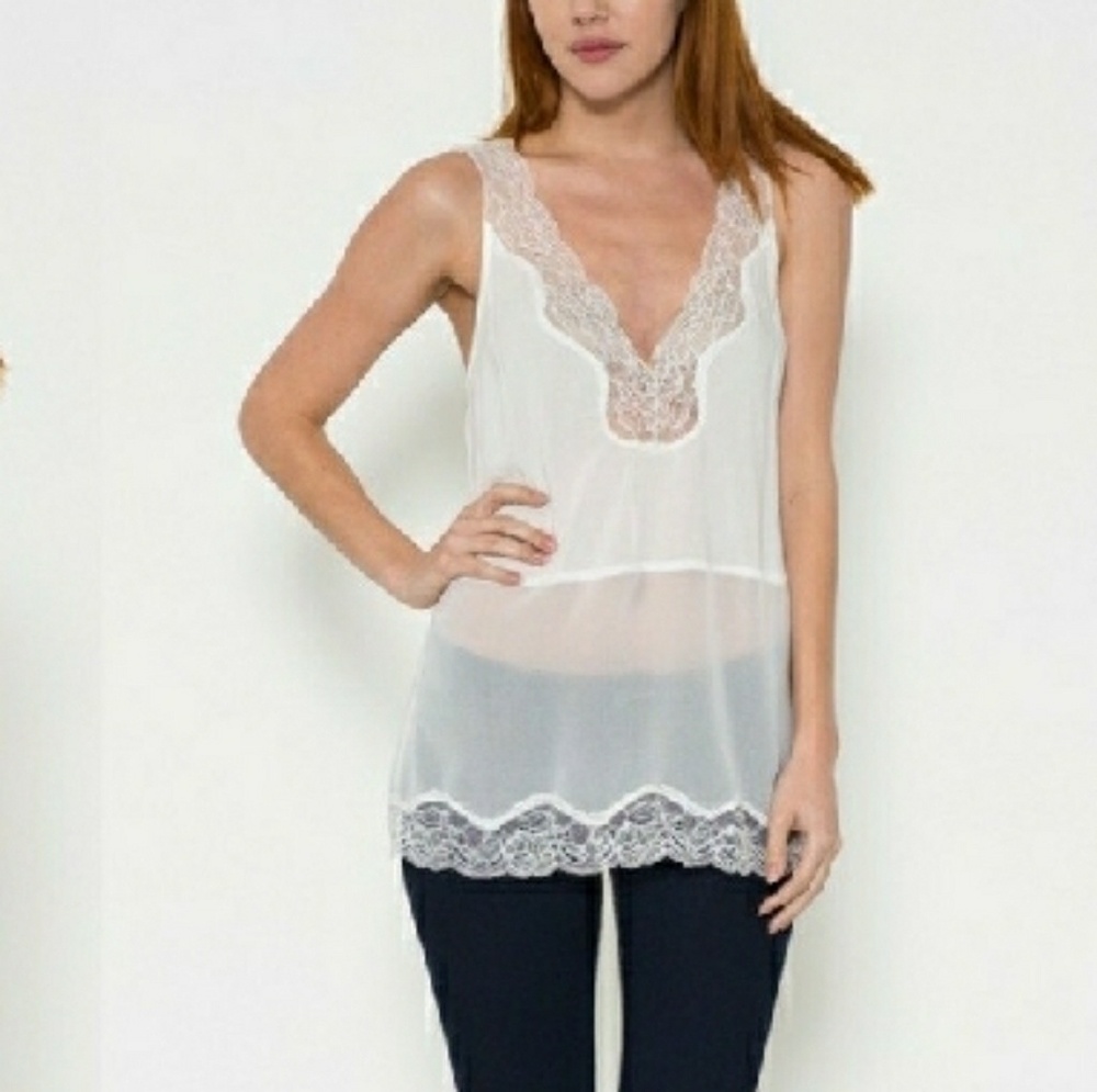 🌸CLEARANCE!🌸💥NWT💥ESLEY💥Lace Cami Top